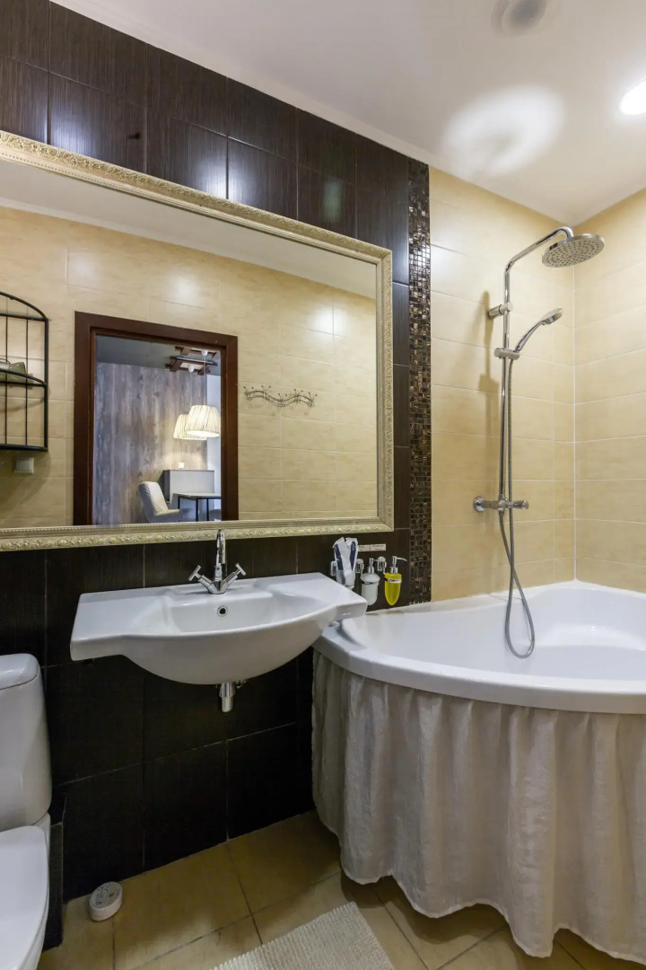 Отель «Ананас»