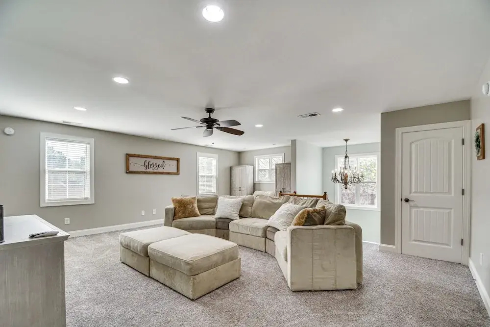 Spacious Home w/ Fireplace - Near Pinehurst Golf!