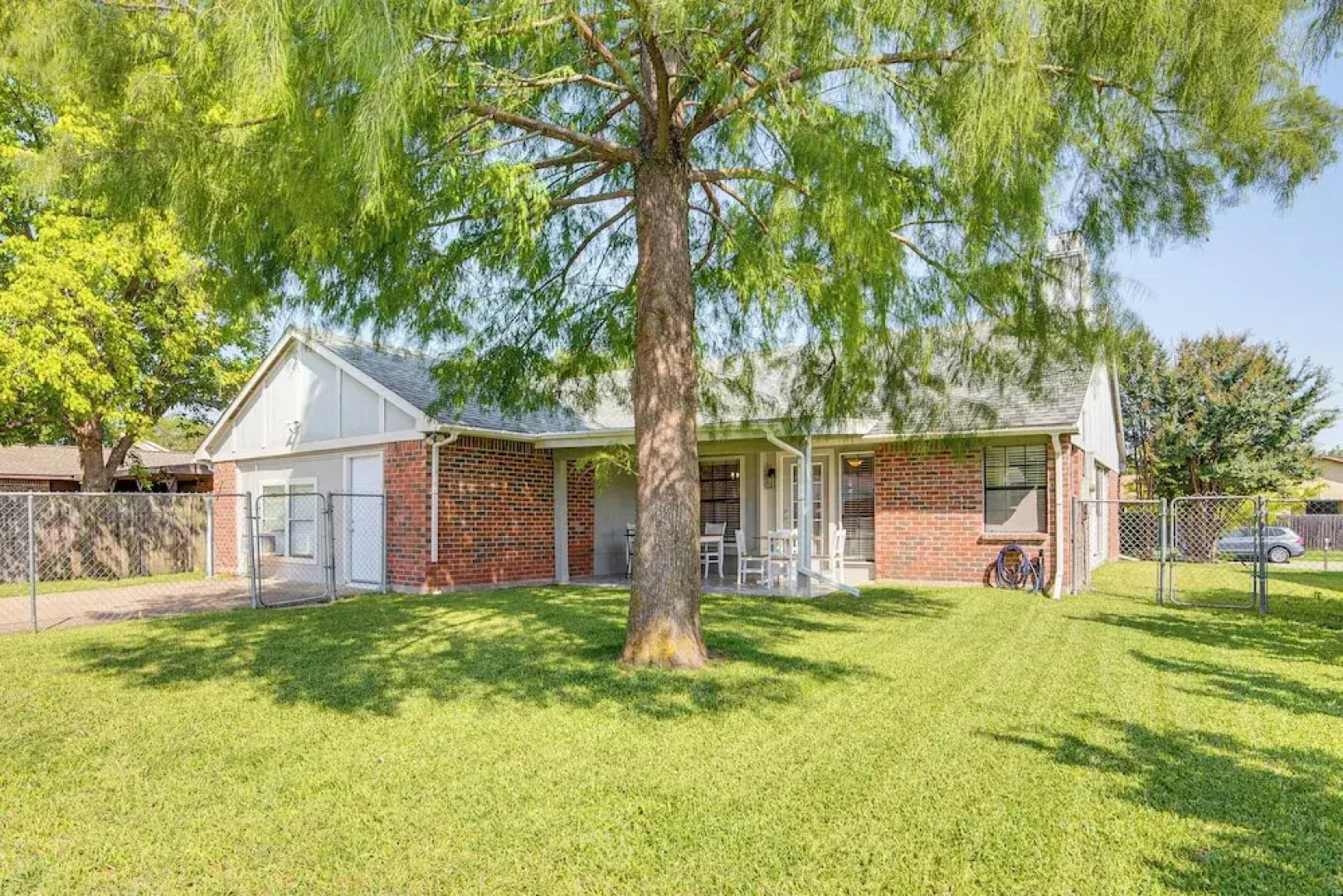 Fenced-in Yard: Home < 1 Mi to Lake Ray Hubbard!