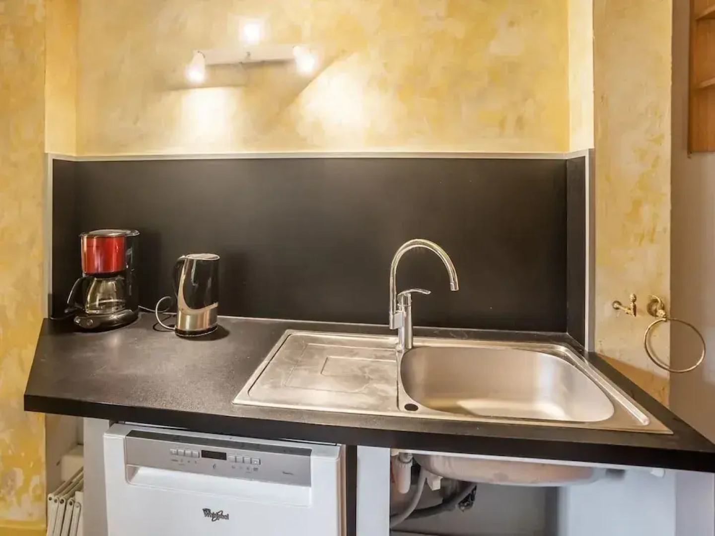 Lively Holiday Home With Private Pool