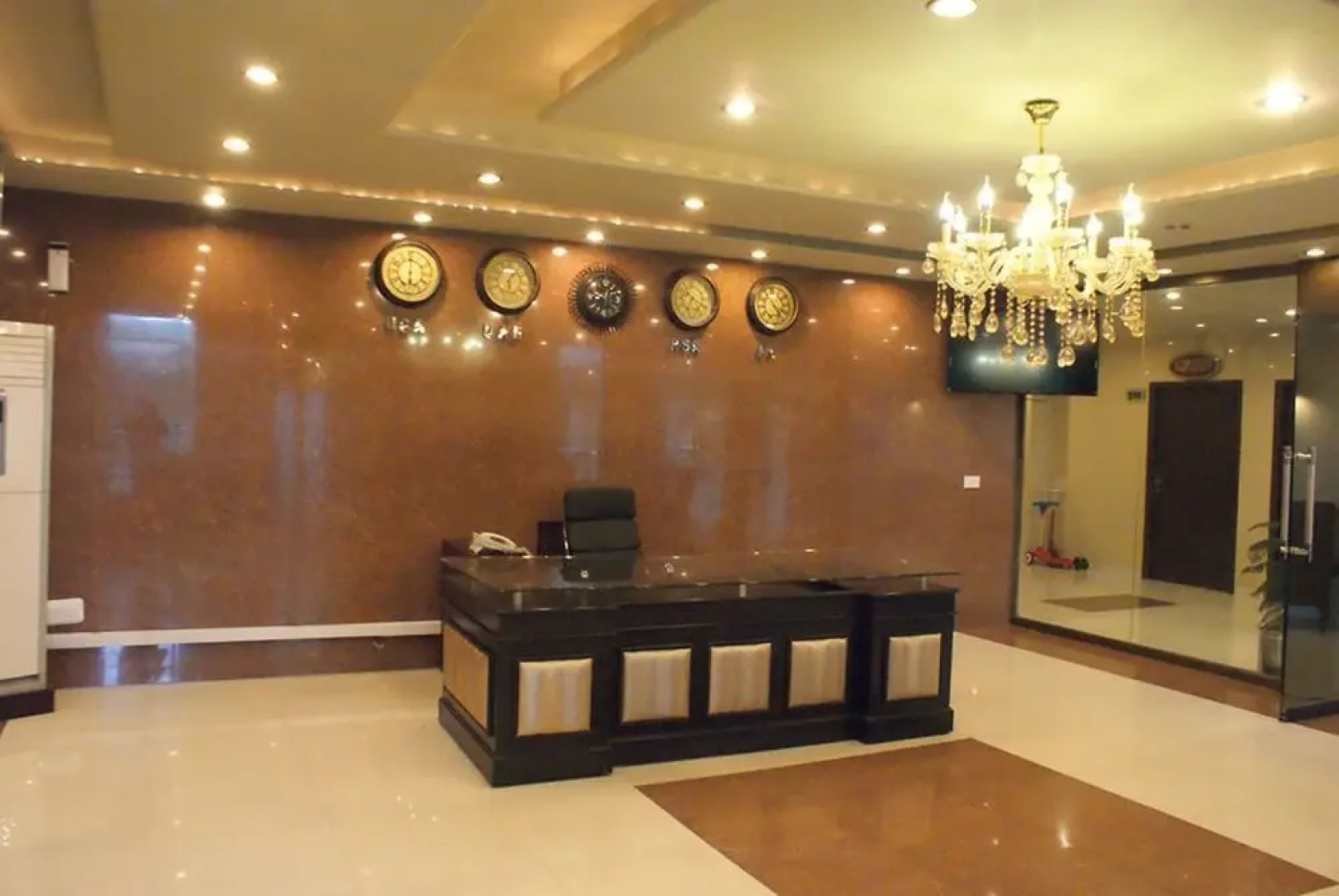 Grand Regent Hotel and Suites