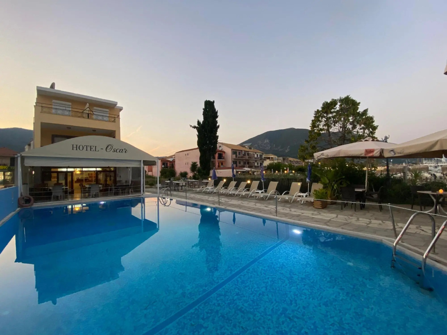 Oscar Hotel