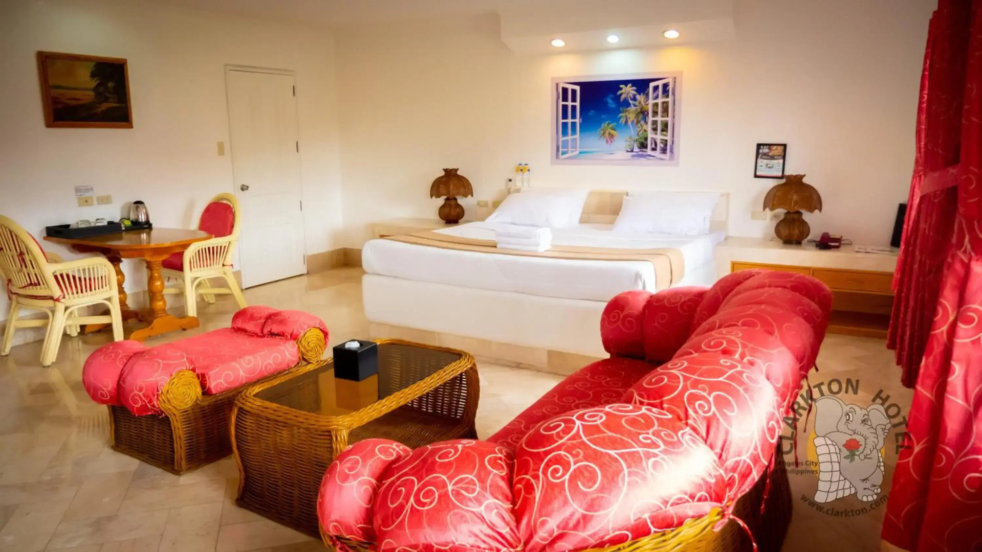 Clarkton Hotel