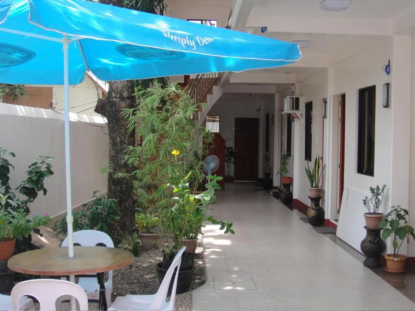 AJ Travellers Inn Annex