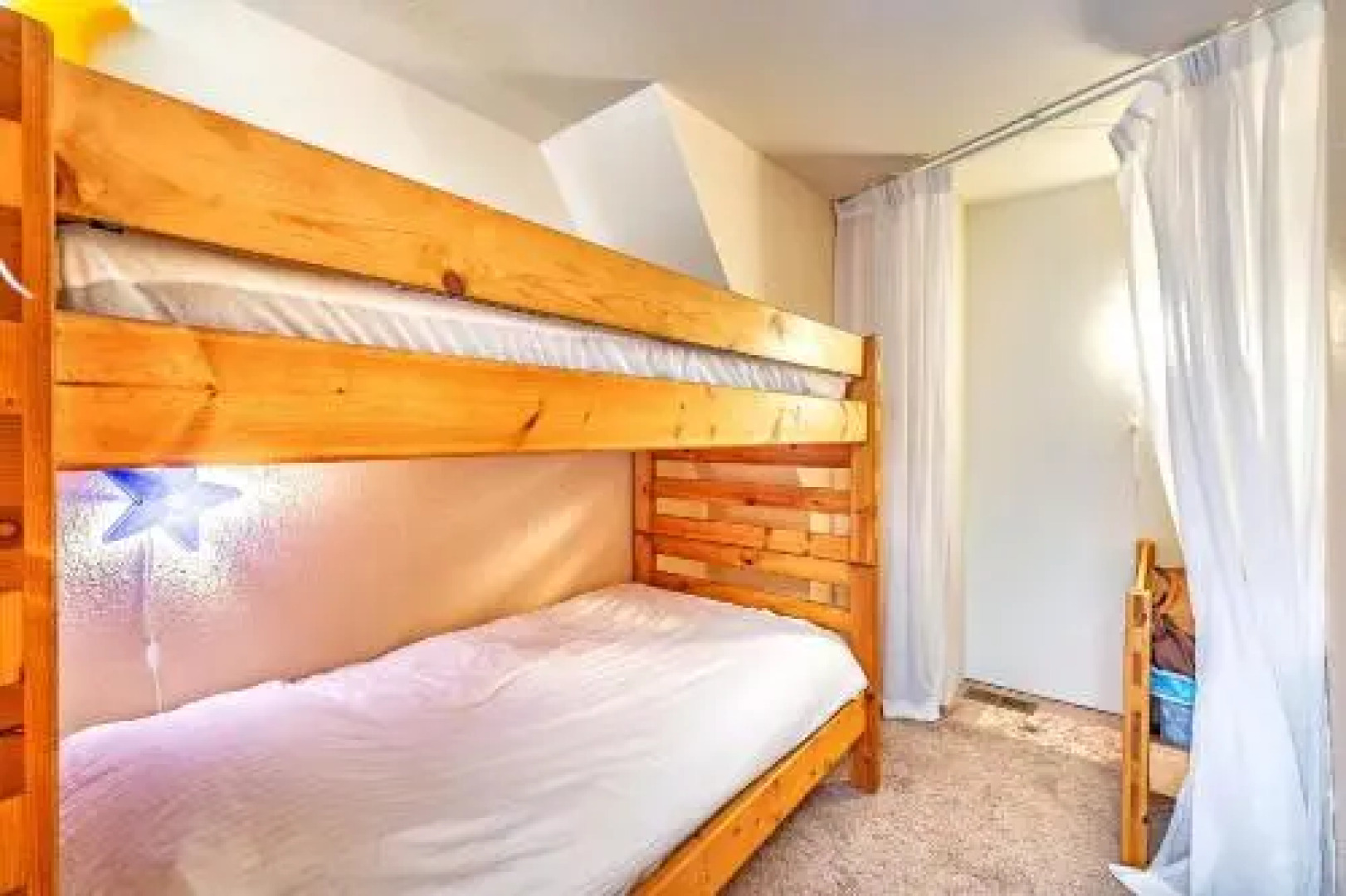 Surf Watch House in Copalis Beach