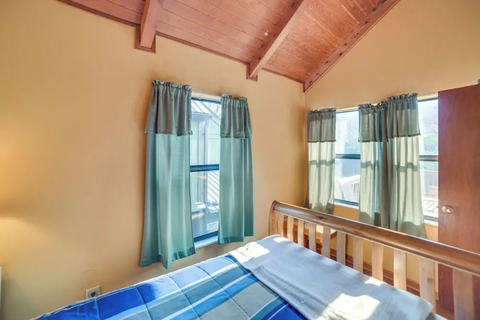 Rustic Reliance Cabin: Fly Fish the Hiwassee River