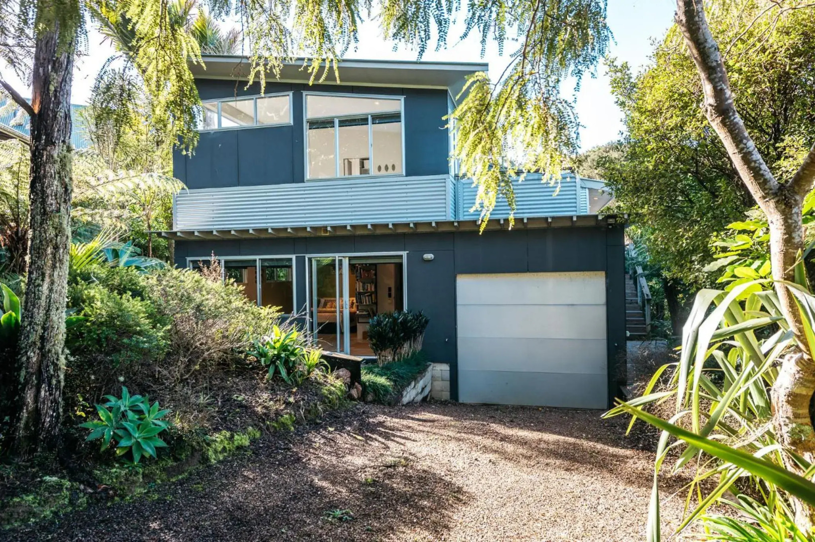 The Fat Pigeon - Omiha Holiday Home