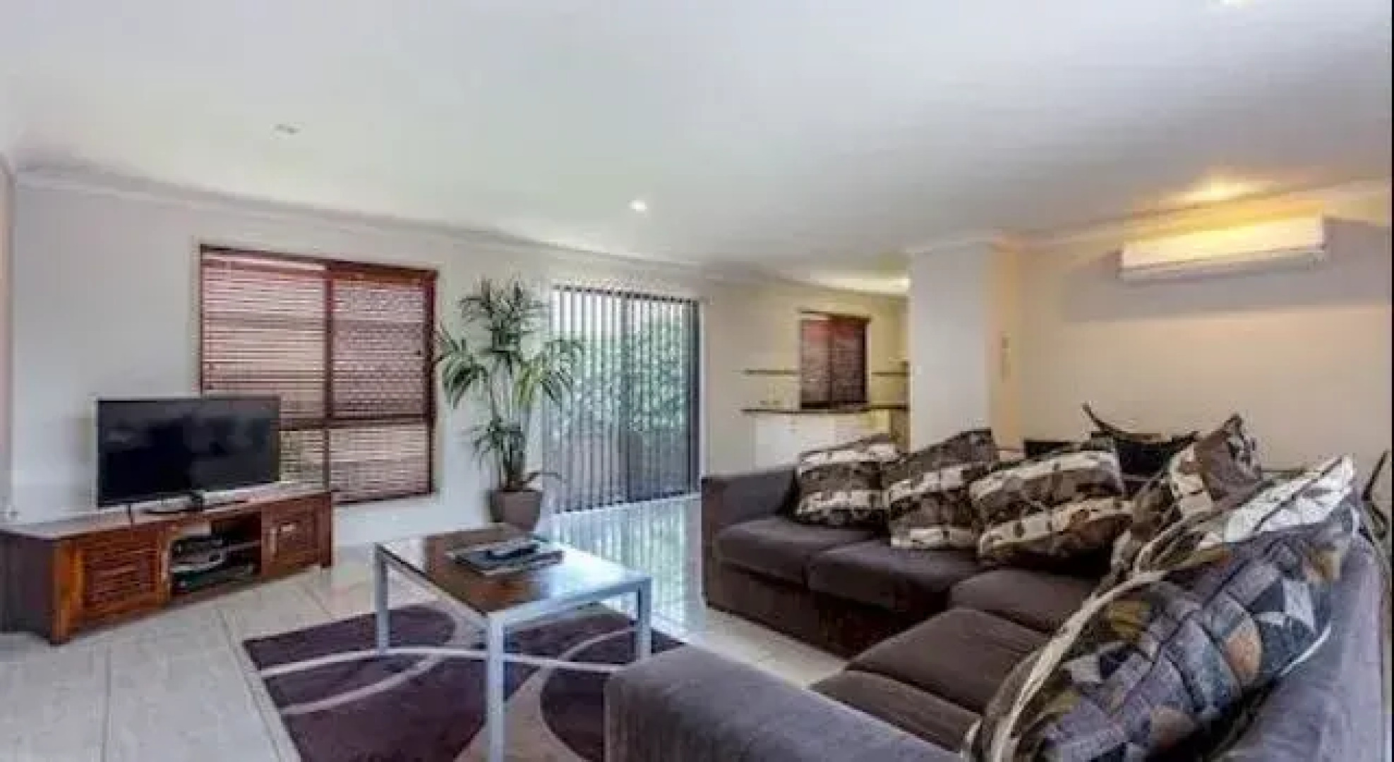 Annand Mews Apartments