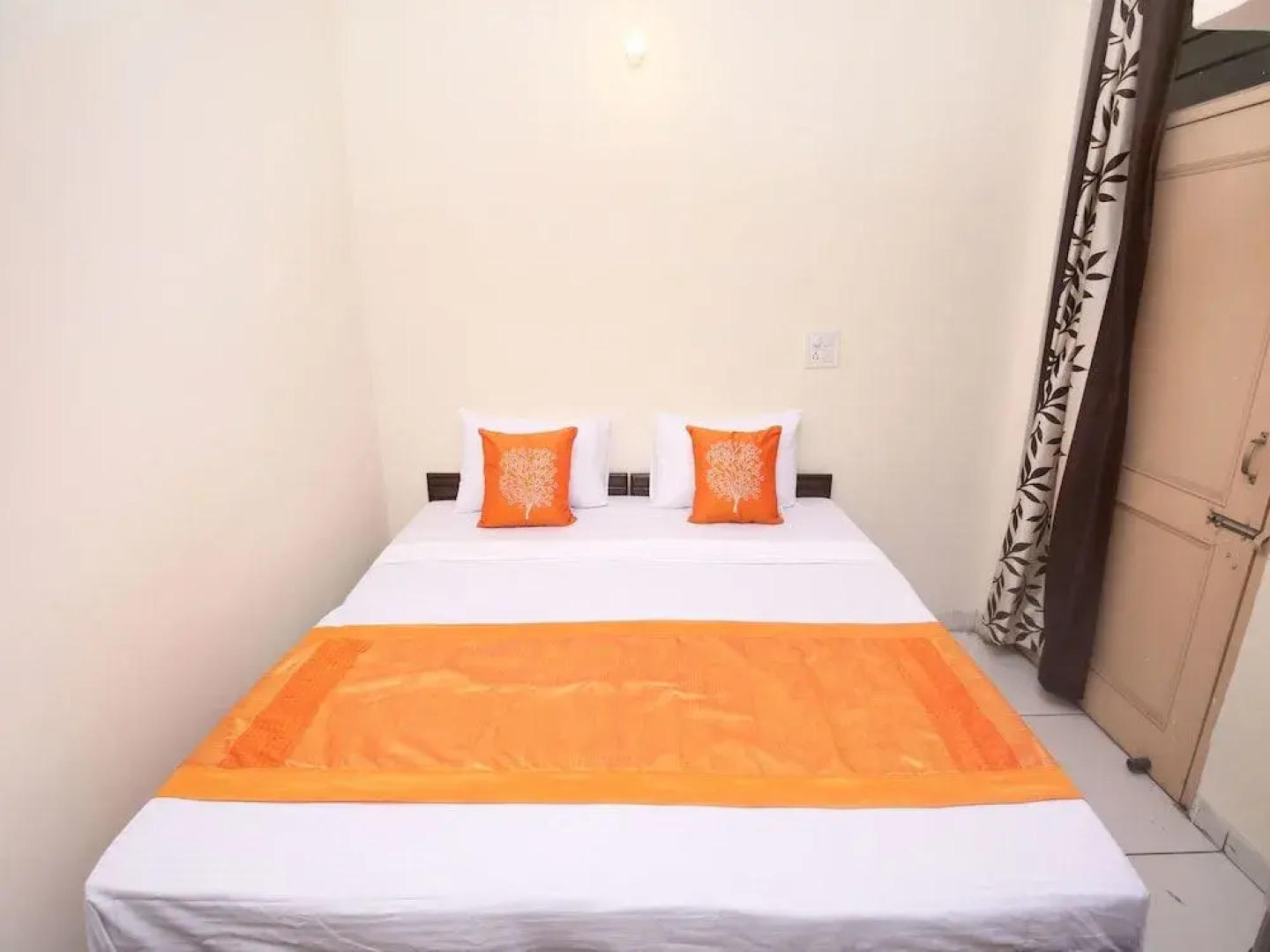 OYO 13007 Humble Residency