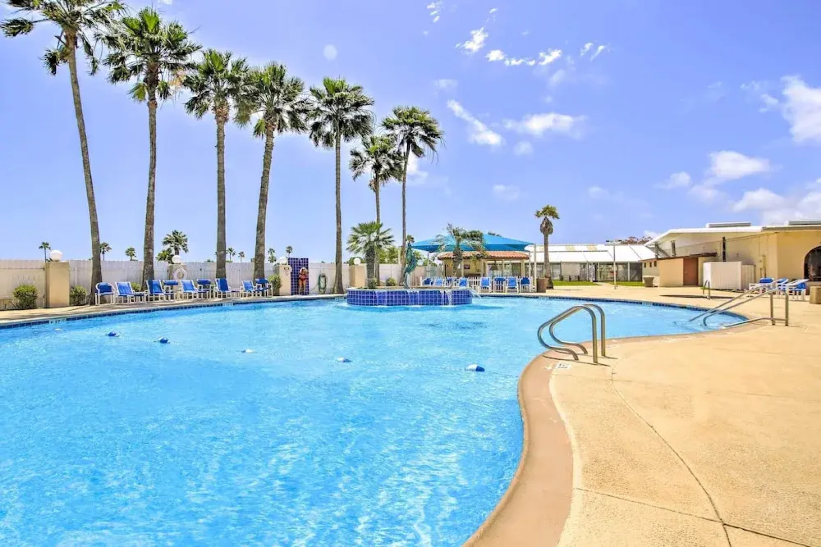 Resort-style Perks & Deck at Port Isabel Home!