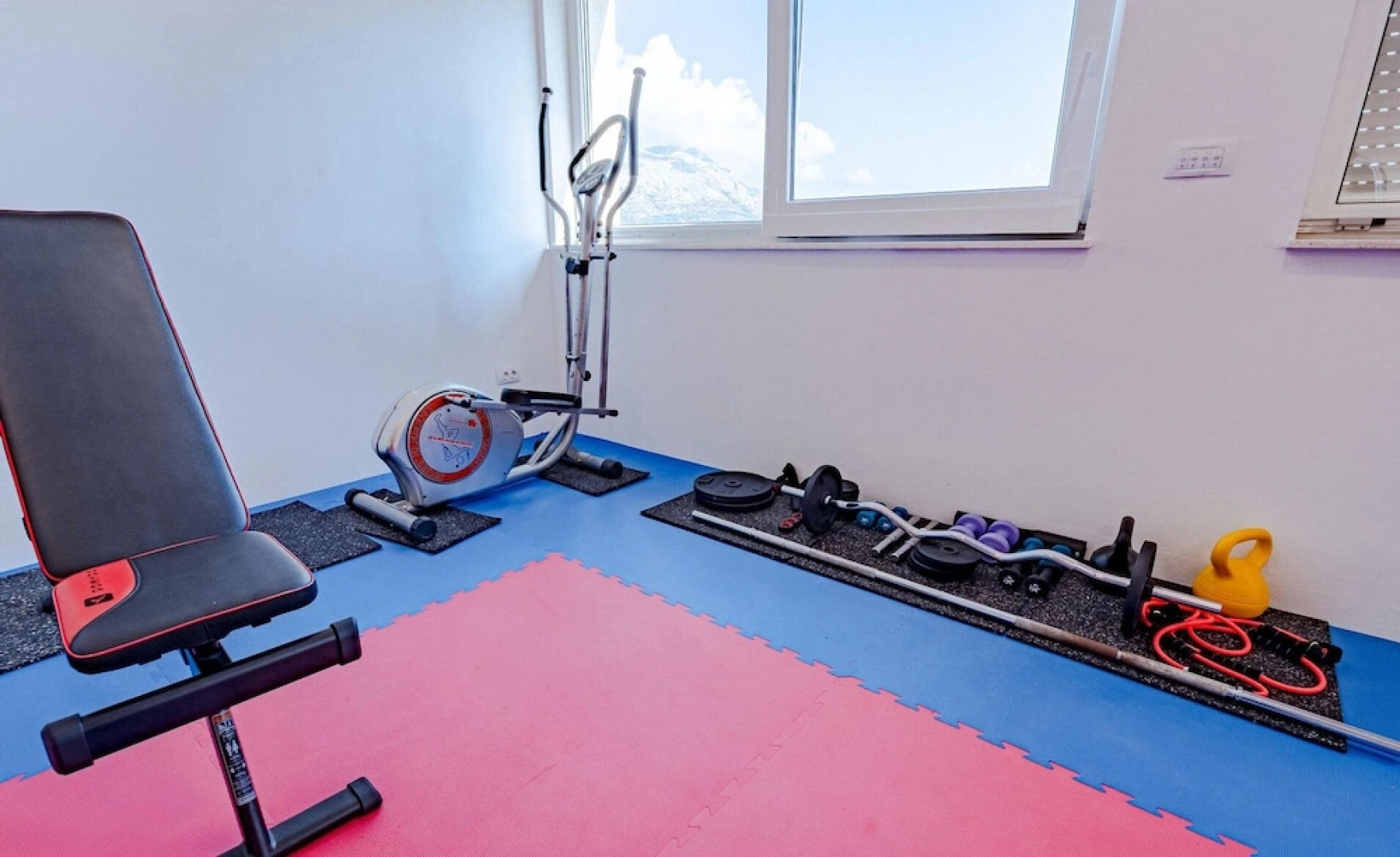 Beautiful Home in Zrnovo With 4 Bedrooms, Wifi and Outdoor Swimming Pool