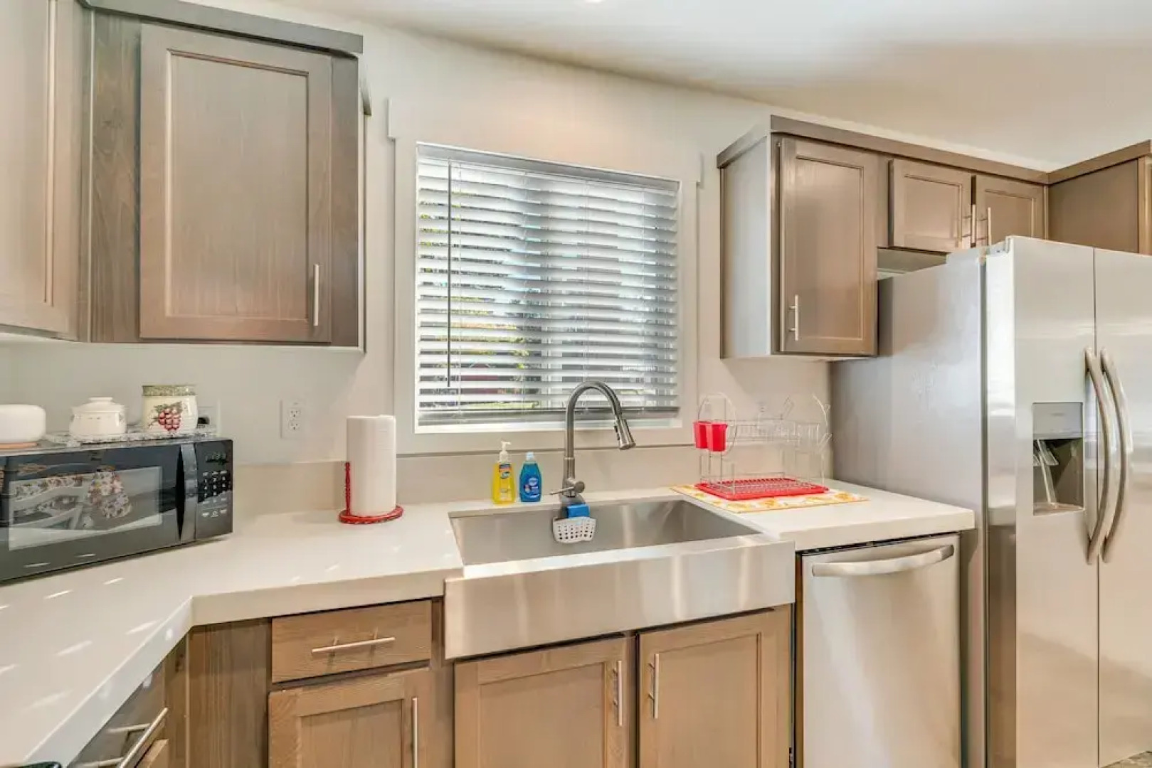 Community Pool & On-site Farm: Placerville Cottage