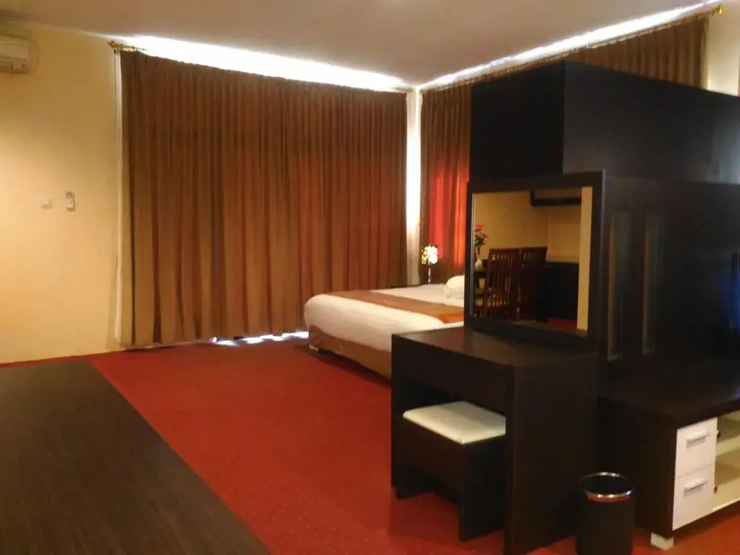 Grand Royal Taliwang