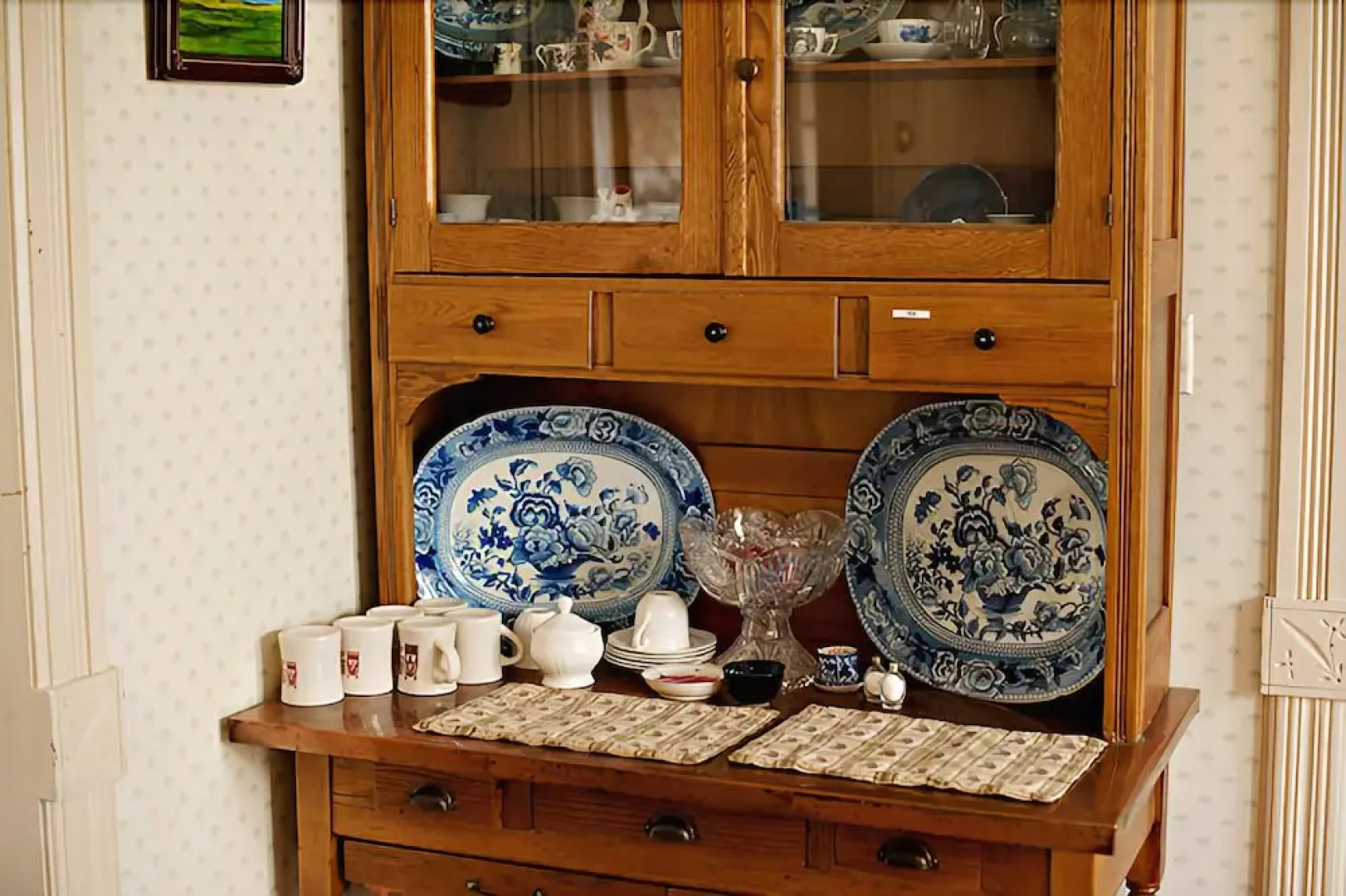 The Hood House Bed & Breakfast Inn