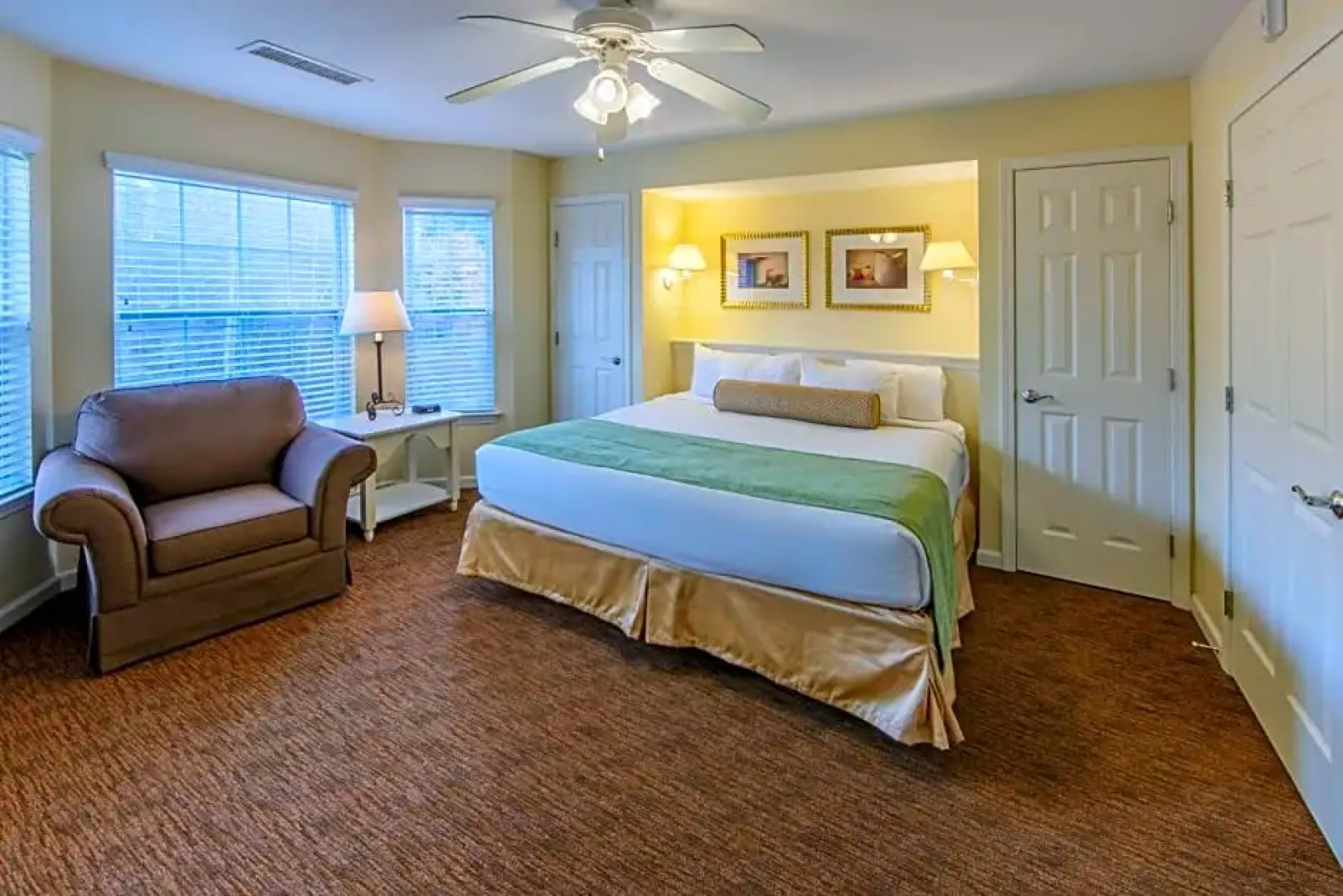 Holiday Inn Club Vacations Oak N Spruce Resort Berkshires