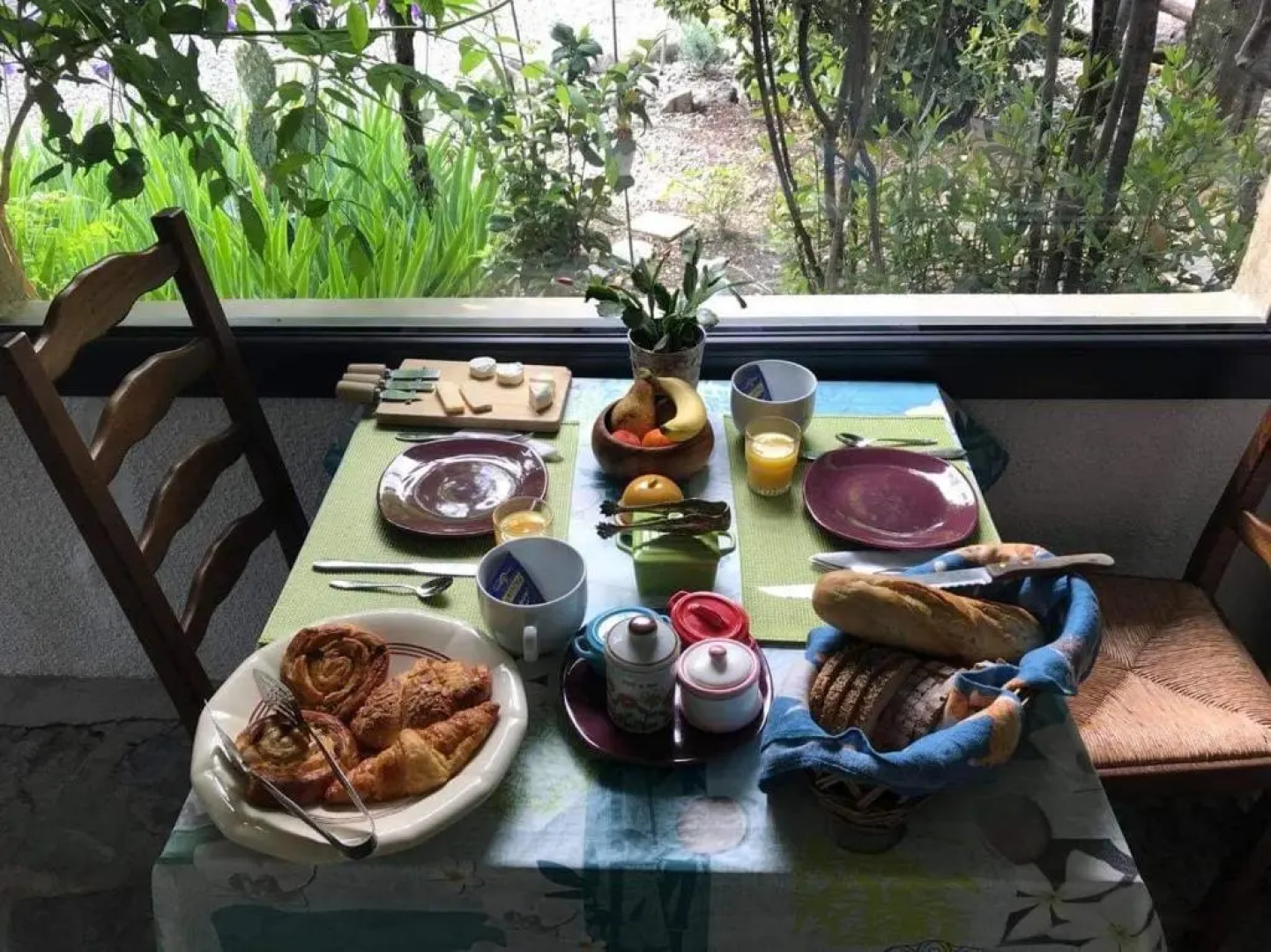 Les Montades Chambres dHôtes