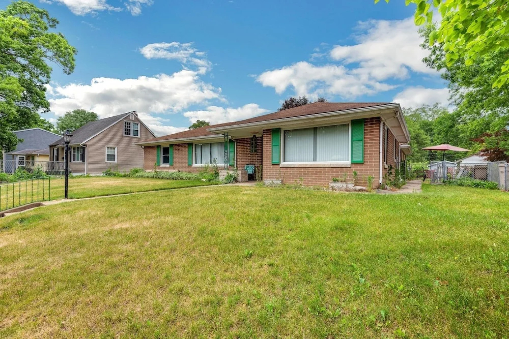 Quiet Comfy 2 Br Home In South Bend, Minutes From Notre Dame! Pet Friendly! 2 Bedroom Home by Redawning