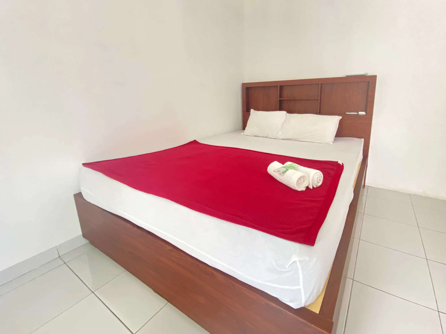 Guest House Hj Muriyah Syariah Slawi RedPartner