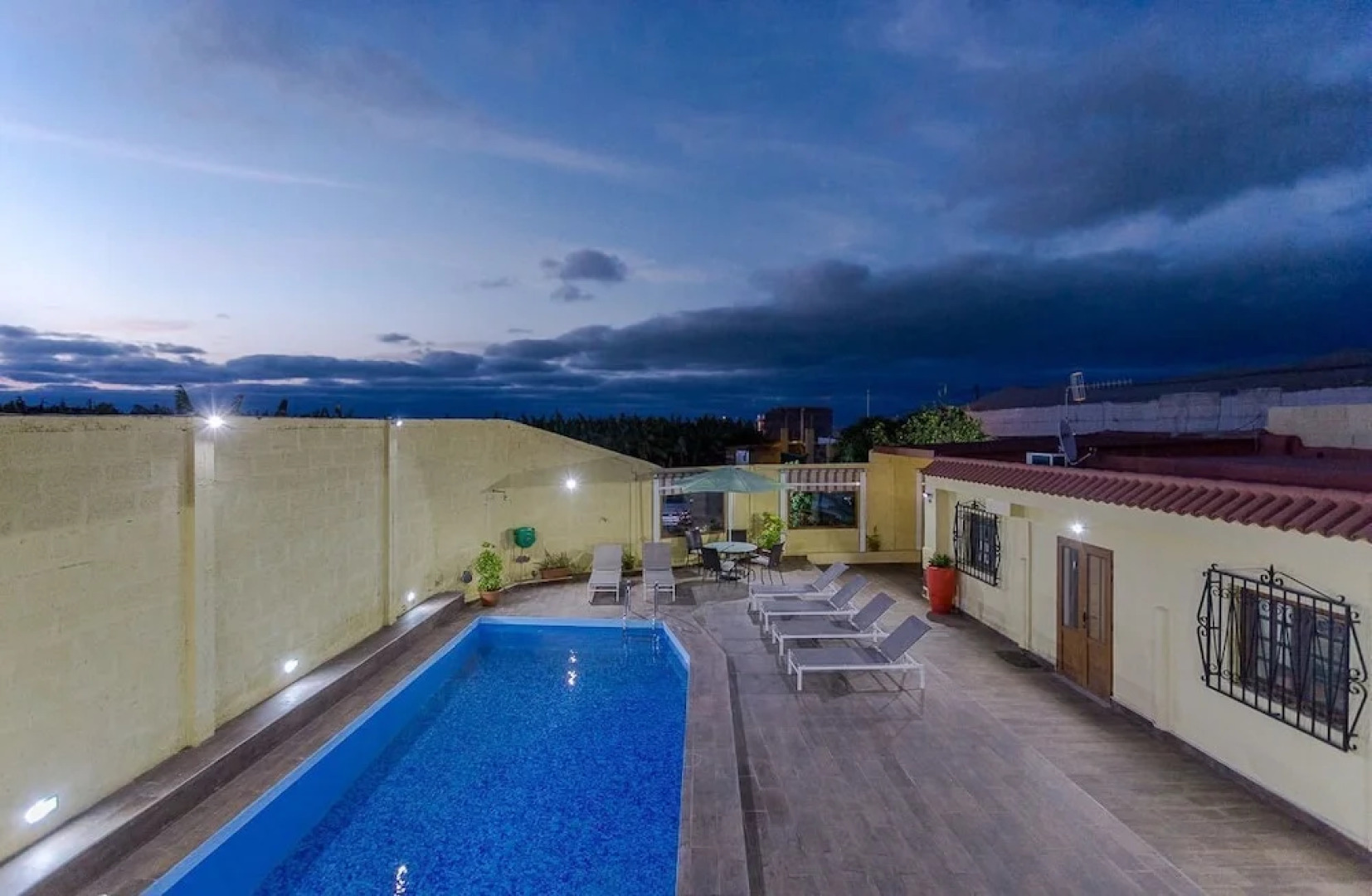 Lightbooking - Papaya