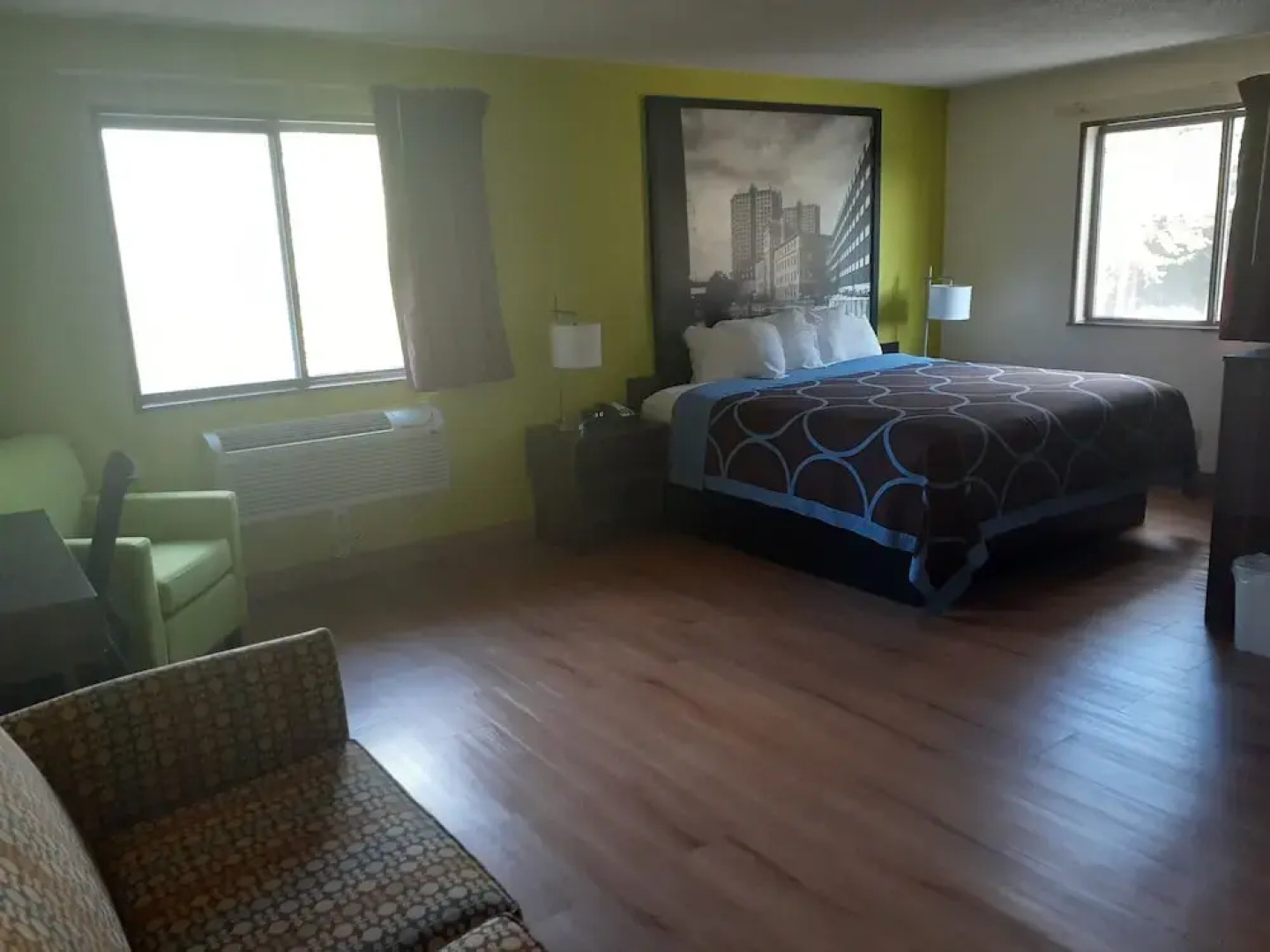 Super 8 by Wyndham Farmville