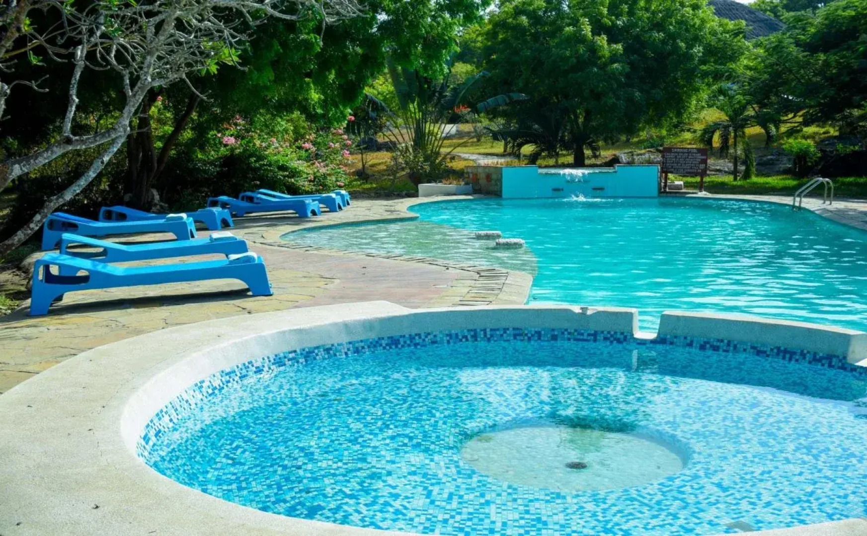 HillPark Hotel - Tiwi Beach