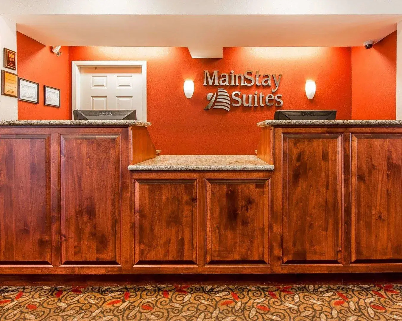 Mainstay Suites Knoxville Airport