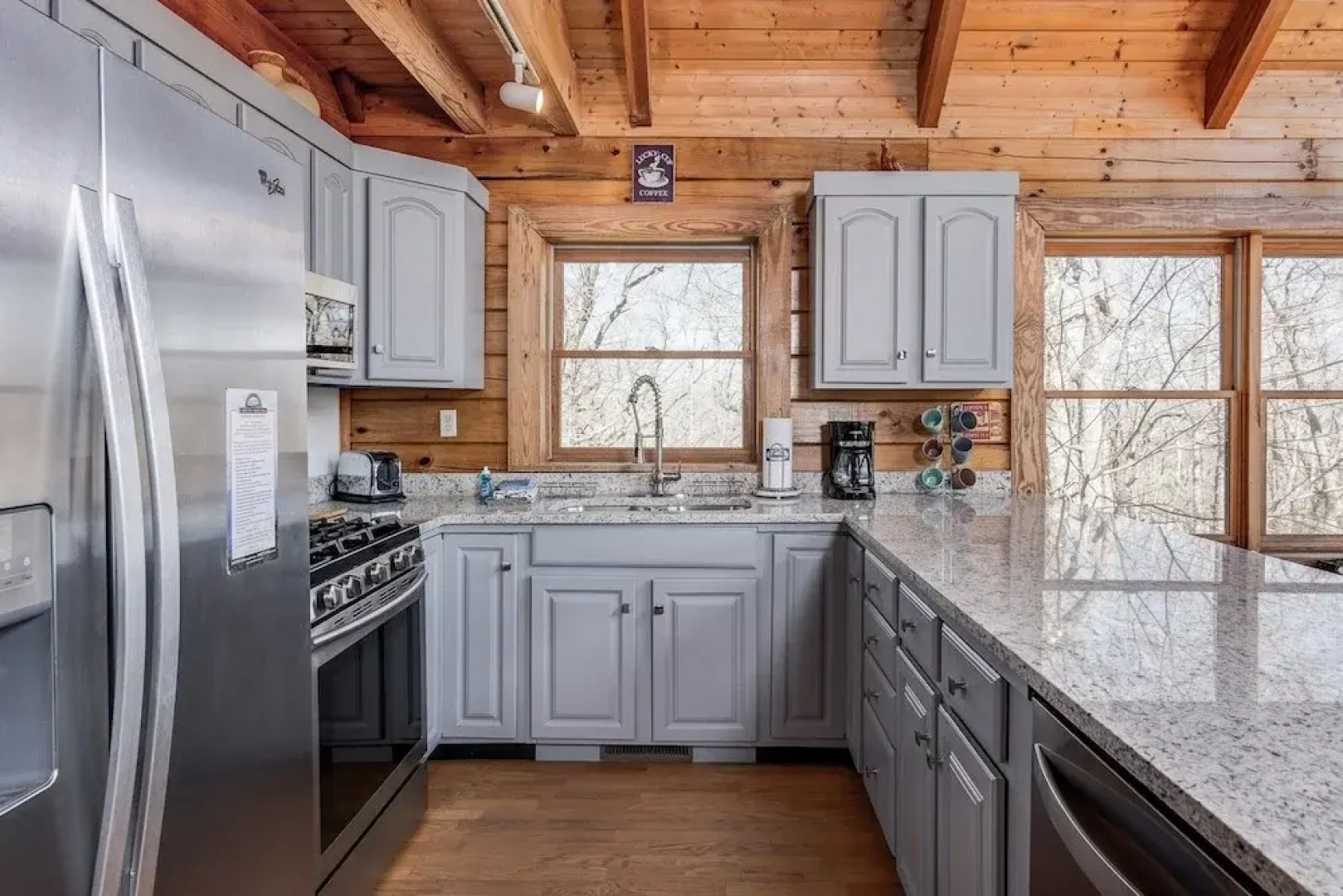 Red Wolf - 2 Br Cabin