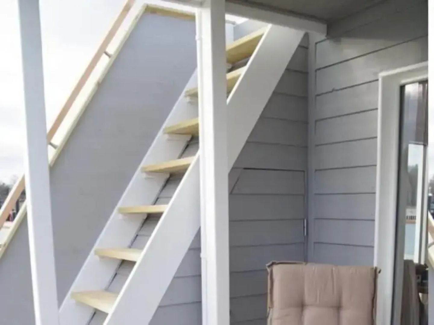 Houseboat Liliput Comfortable Holiday Residence