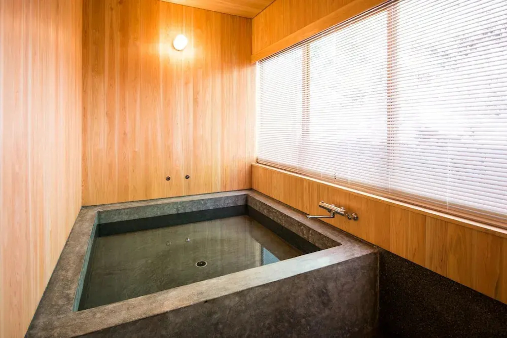 Setouchi Cominca Stays Hiroshima FROSEN