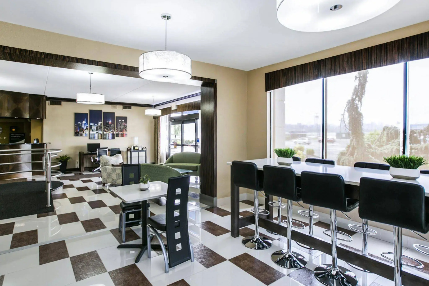 Comfort Inn Edgewater on Hudson River