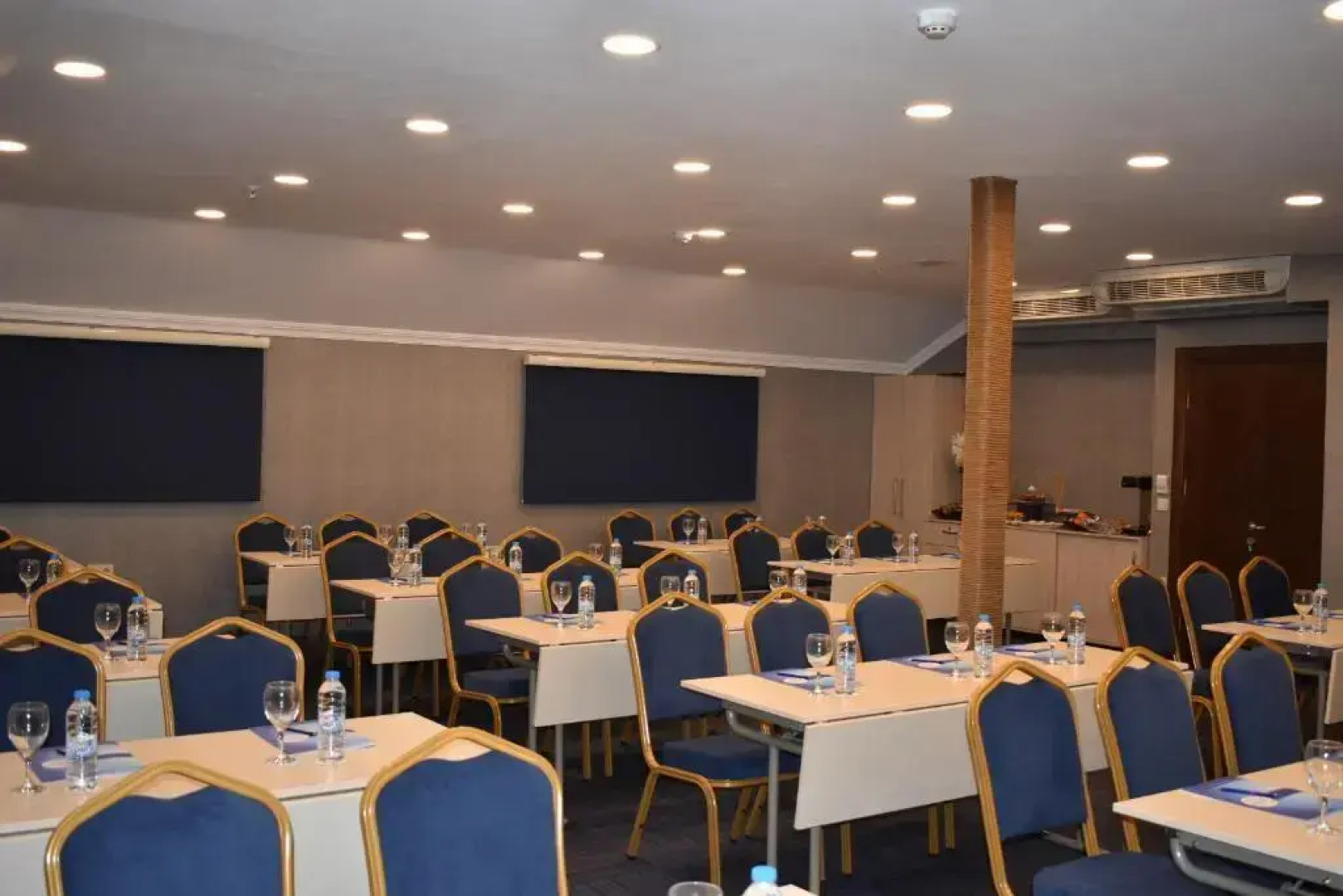 Rhiss Hotel Bostanci