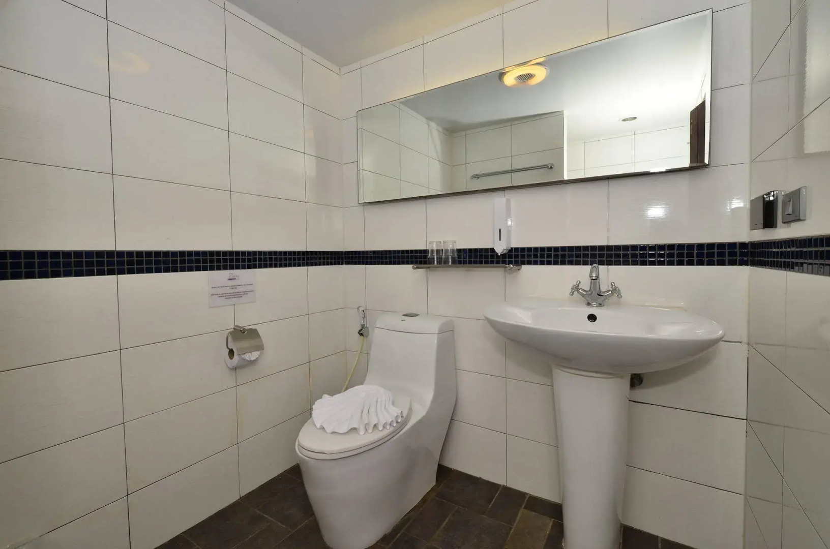 Lap Roi Karon Beachfront