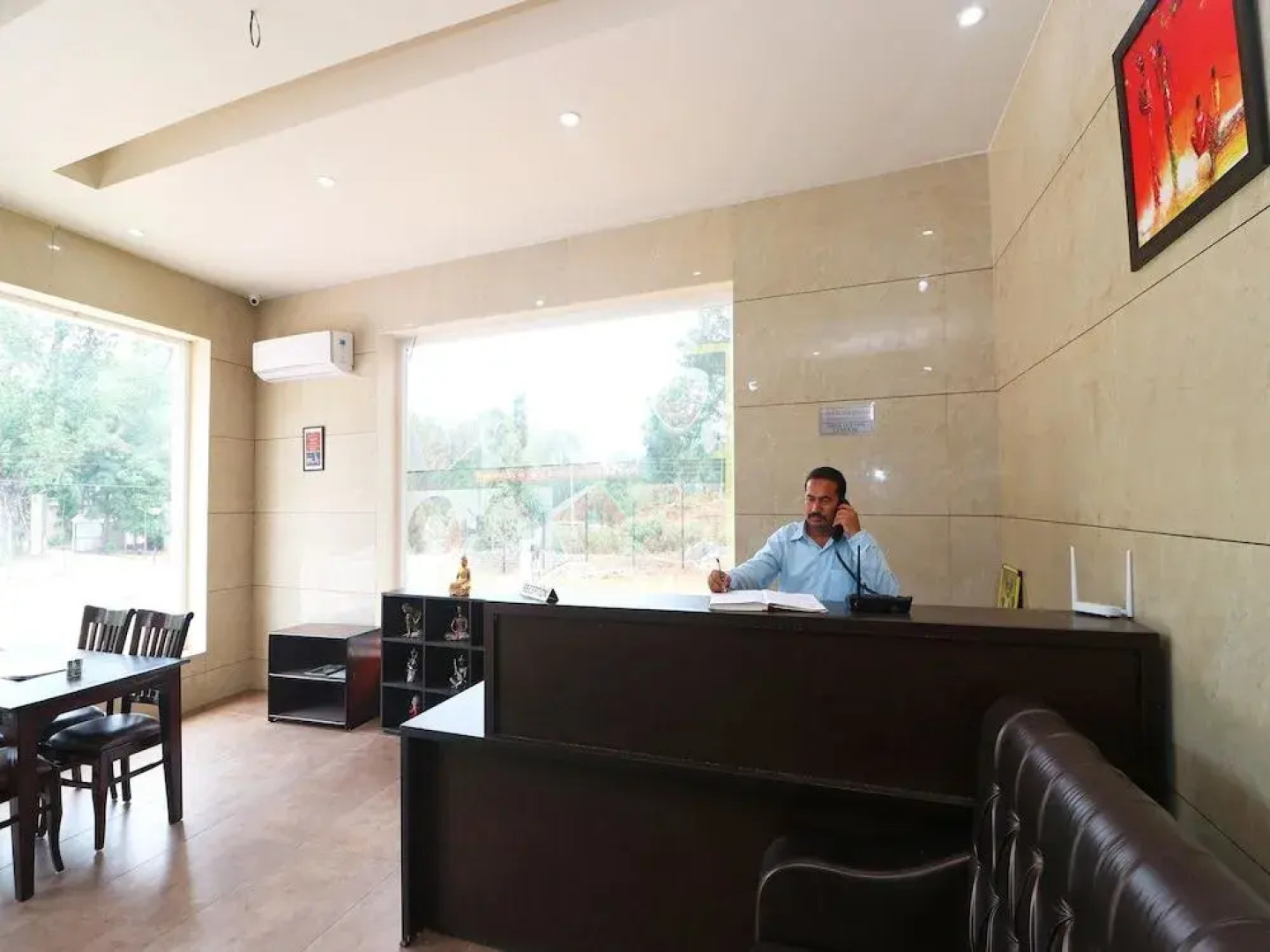 OYO 44370 Vaikunth Resort