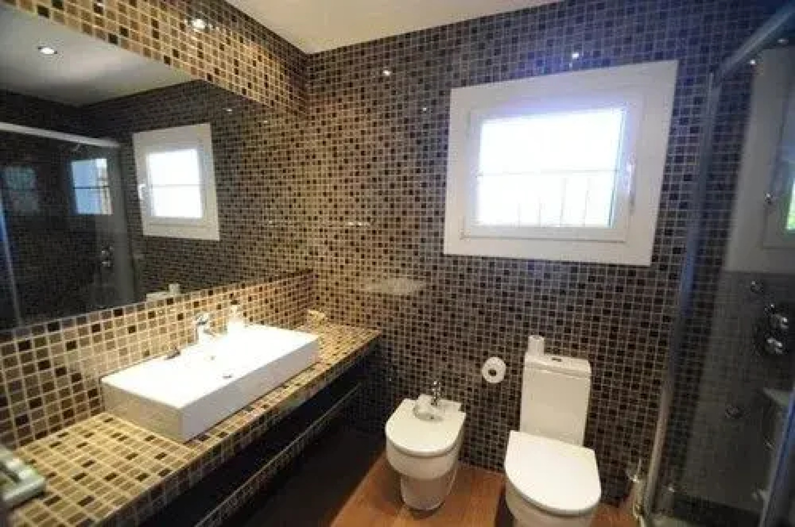 Cute House with Swimming Pool