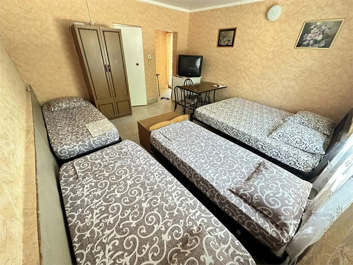 Солнечный дворик