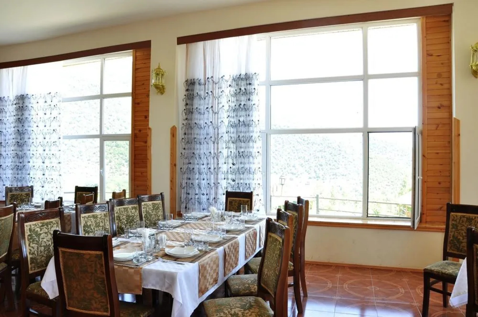 Kungut Hotel & Resort