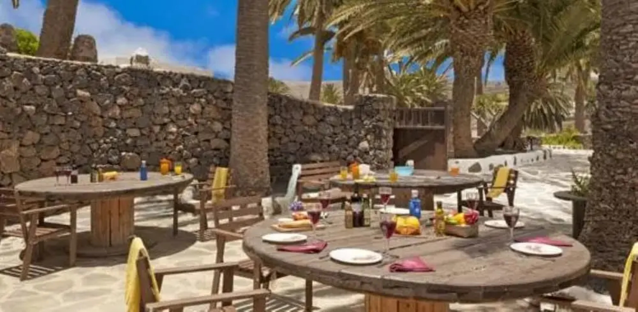 Villa - 2 Bedrooms with Pool and WiFi - 106084