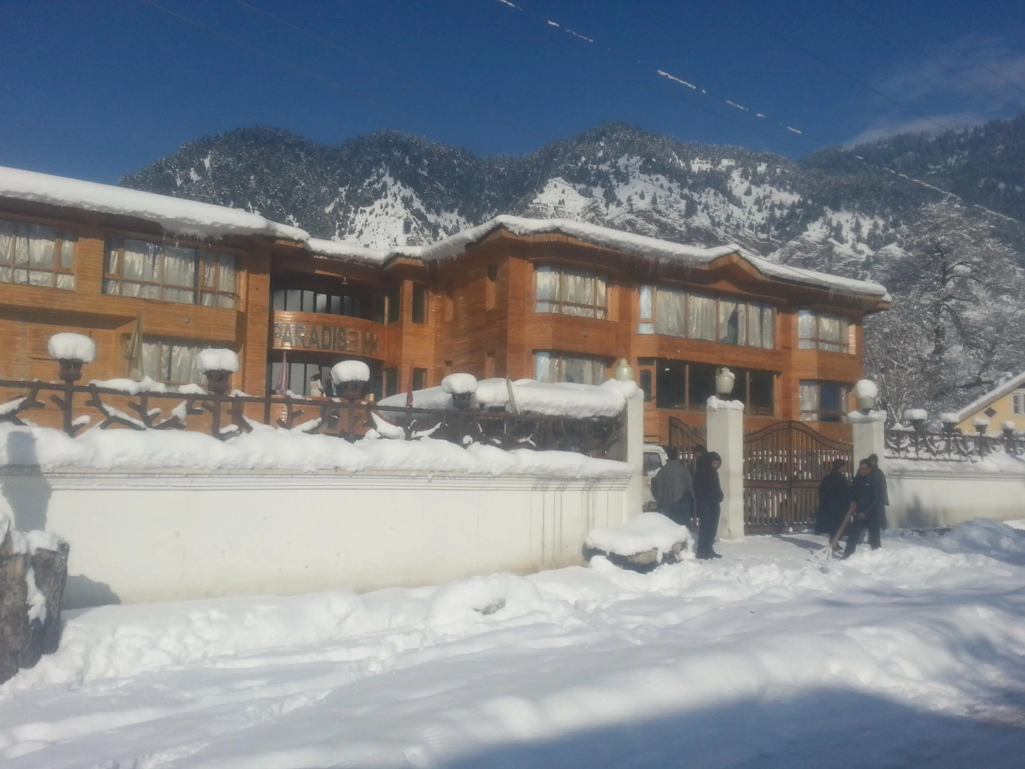 Hotel Paradise Inn