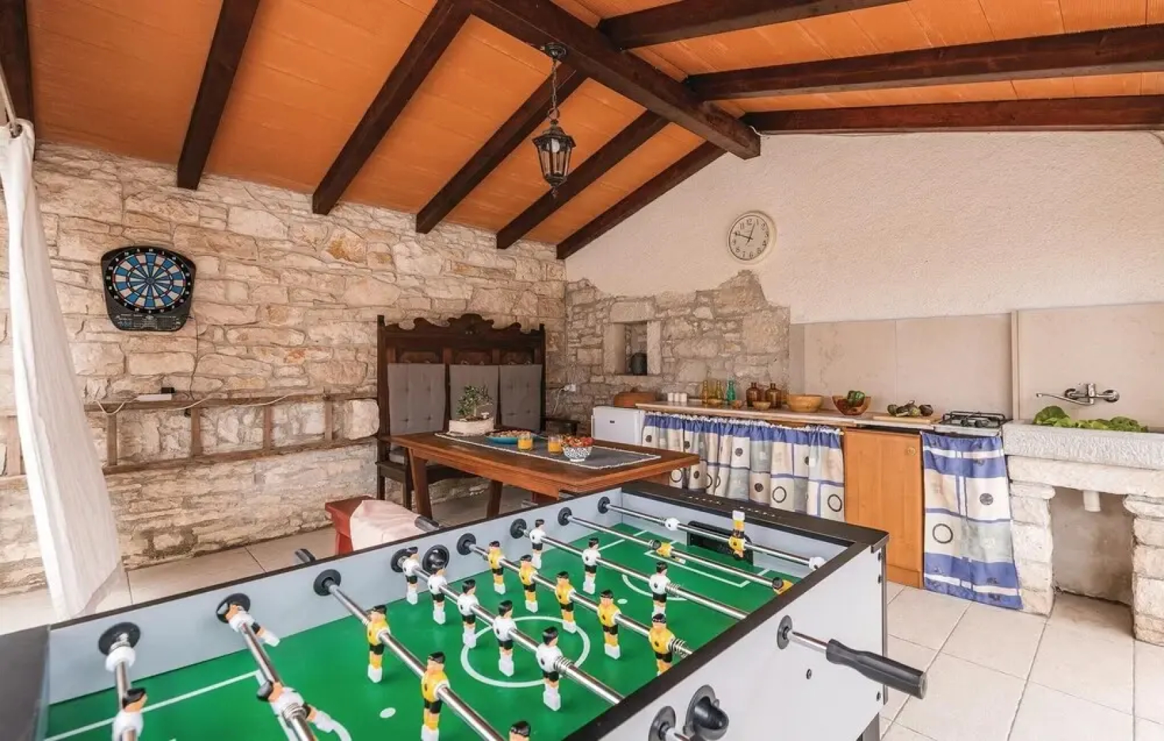 Nice Home in Hrboki With Wifi and 3 Bedrooms