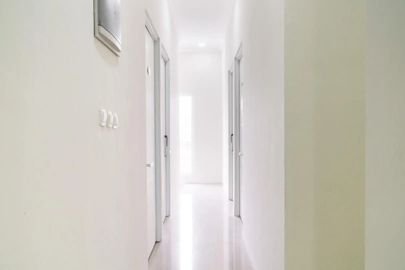 RedDoorz @ Garden Boulevard Citra Raya Tangerang