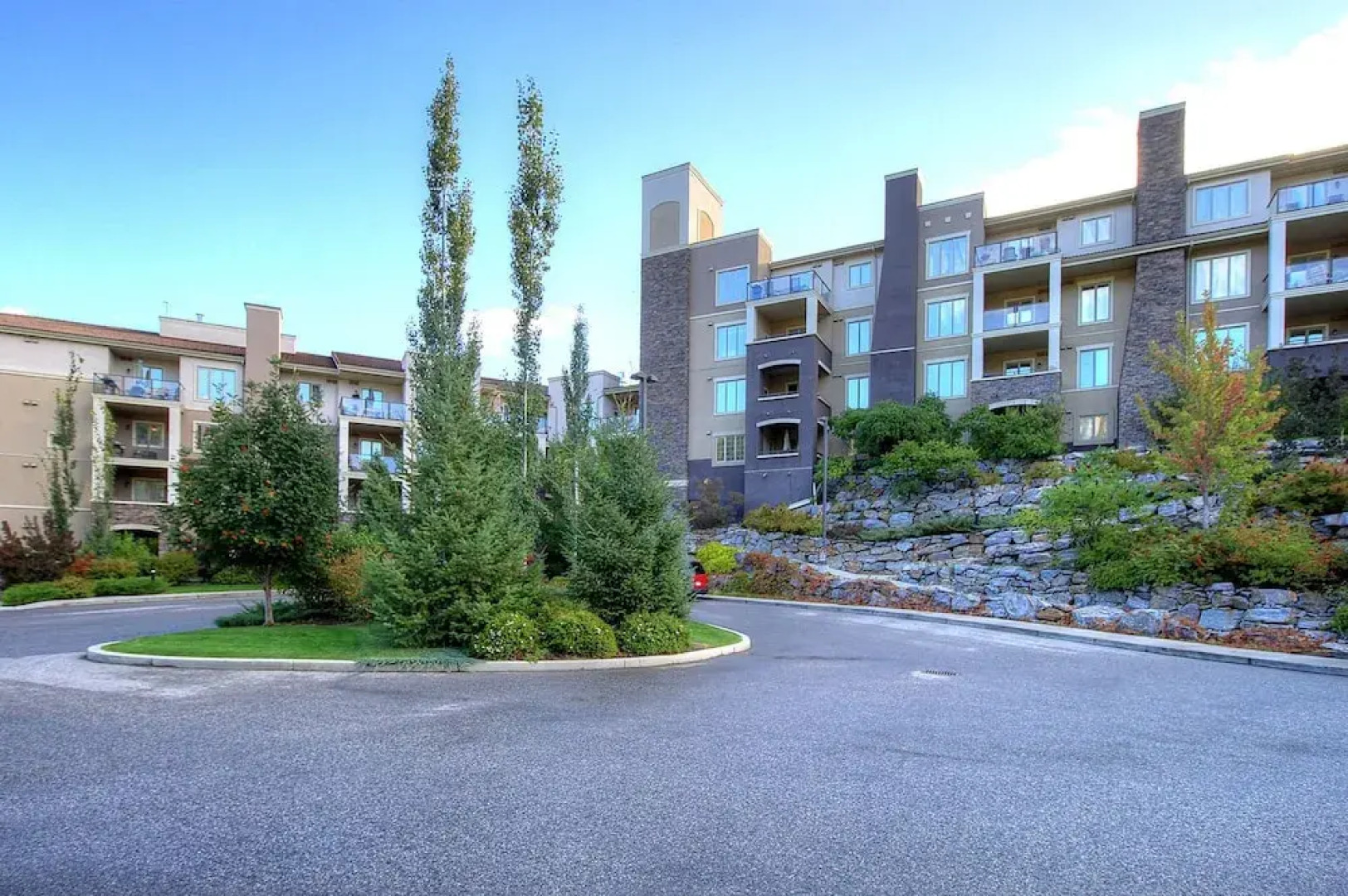 Pinnacle Pointe by KVR