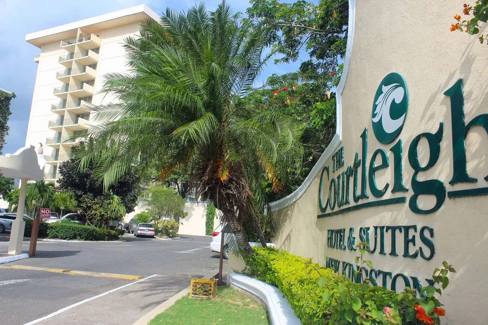 The Courtleigh Hotel and Suites