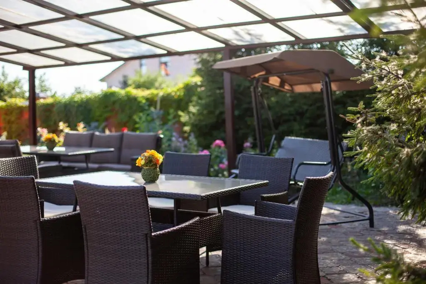 Каскад Хаус