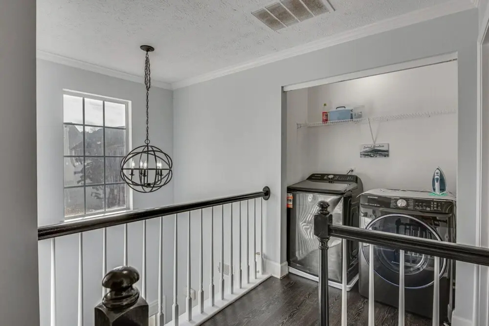 Modern College Park Home: 13 Mi to Dtwn Atlanta!
