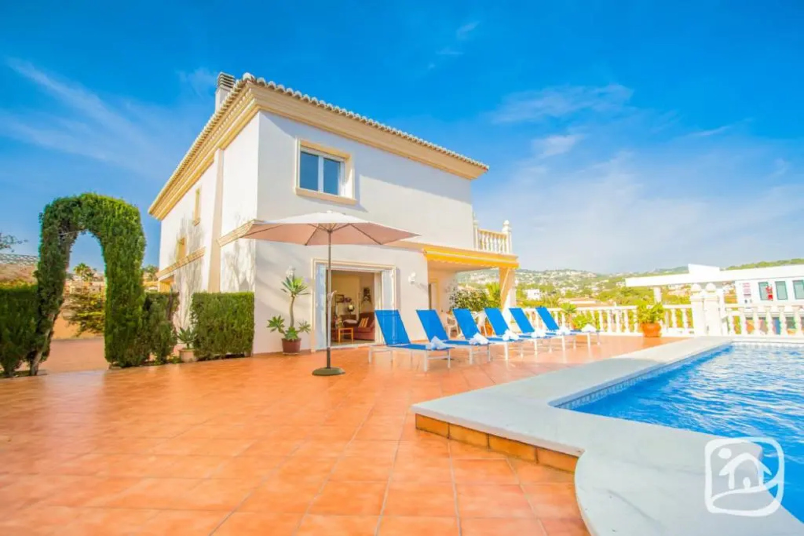 Abahana Villas La Marina