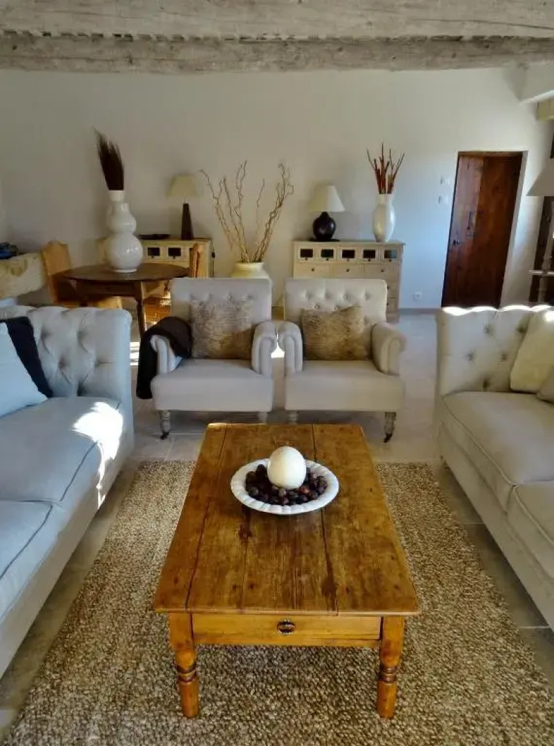 Très beau Mas Provençal avec Piscine Privée Chauffée située aux Vignères, en campagne proche de l'Isle sur La Sorgue au cœur du Luberon, 10 personnes, LS2-259 Alemando