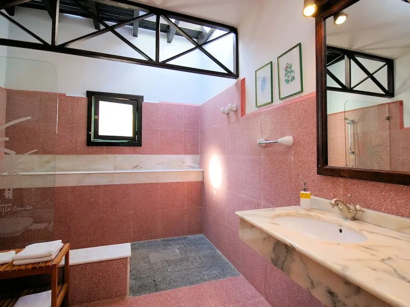 Comfortable Villa in Haría With Swimming Pool