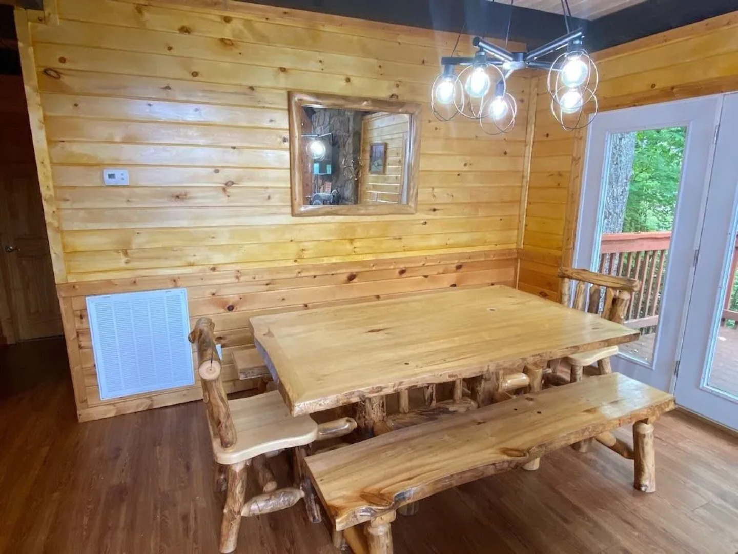 Million Dollar View - Four Bedroom Cabin