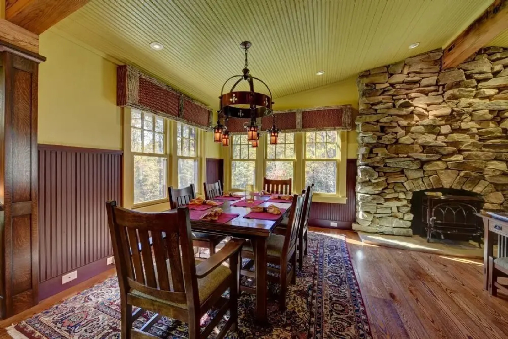 Storybrooke Place 5 Bedrooms 3.5 Bathrooms Home