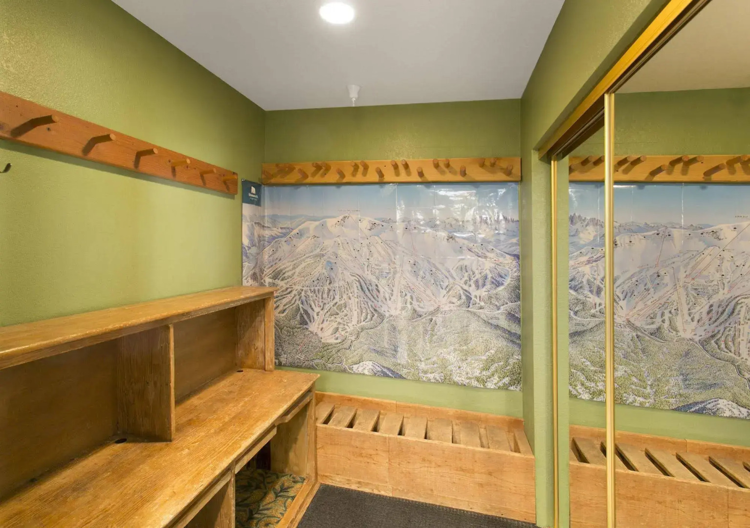 Aspen Creek by 101 Great Escapes